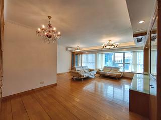 West Kowloon - The Waterfront Phase 2 Block 6 04