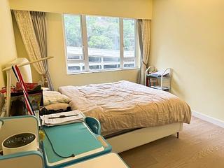 Pok Fu Lam - Baguio Villa Block 29 09