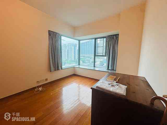 Tung Chung - Seaview Crescent Block 2 04