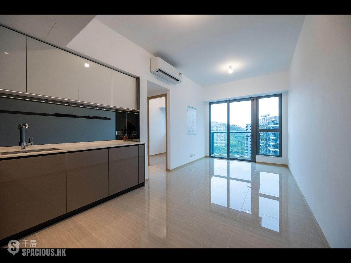 Gold Coast / So Kwun Wat - Mori 01