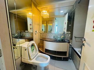 Tung Chung - Caribbean Coast Phase 1 Monterey Cove Tower 5 03