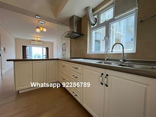 Mid Levels West - Lyttelton Garden 09