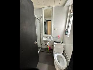 Causeway Bay - Lockhart House Block A 07