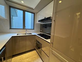 Wong Chuk Hang - The Southside Phase 2 La Marina Tower 1B 02
