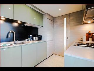 North Point - Fleur Pavilia 03