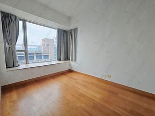 Sai Ying Pun - Island Crest 03