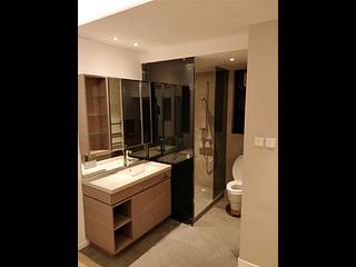 Kennedy Town - Cayman Rise Block 2 04