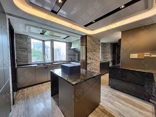 Mid Levels Central - 21 Borrett Road No.1 & No.2 12