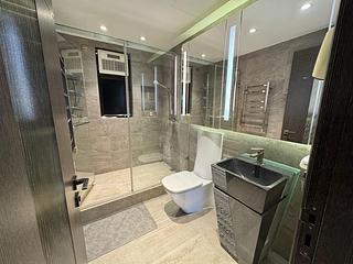 Mid Levels Central - Clovelly Court Block 1 06