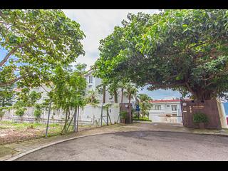 Chung Hom Kok - Hillgrove 02