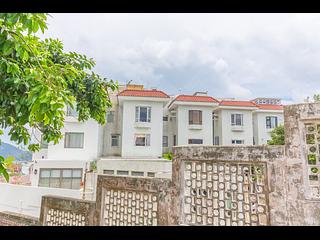 Chung Hom Kok - Hillgrove 03