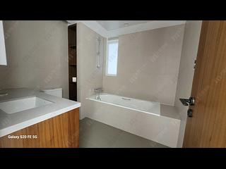 Chung Hom Kok - Hillgrove 08