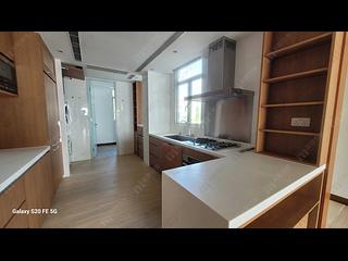 Chung Hom Kok - Hillgrove 13