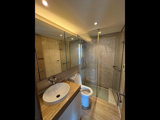 Tai Kok Tsui - Florient Rise Tower 3 07