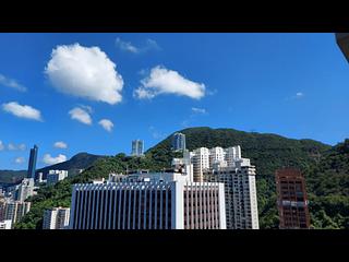 Wan Chai - The Avenue Phase 2 Block 2 02