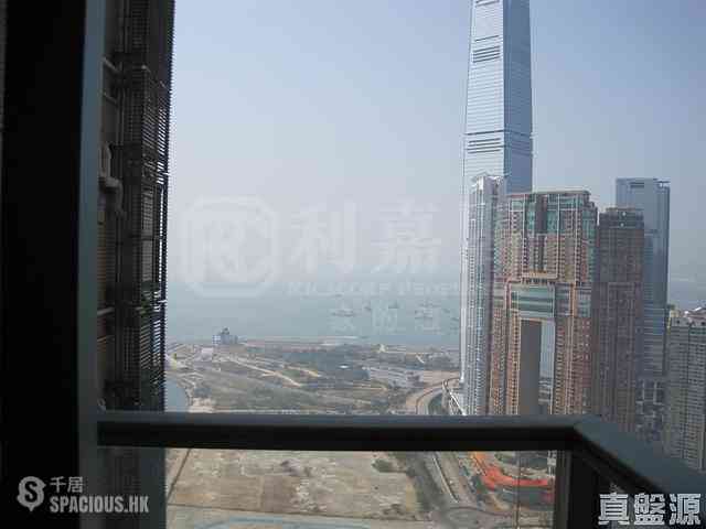 Tsim Sha Tsui - The Victoria Towers 01