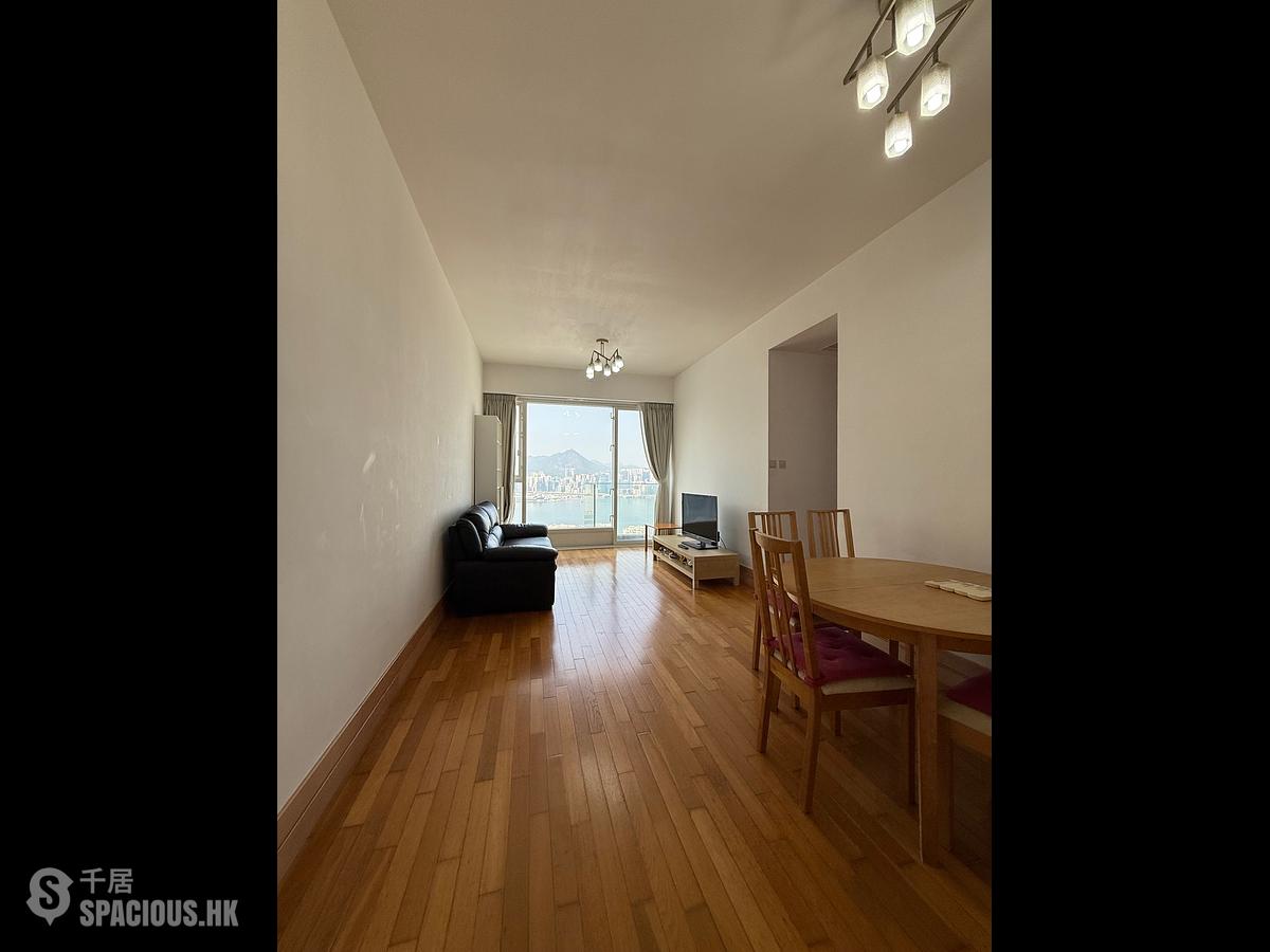 Quarry Bay - The Orchards Block 1 01