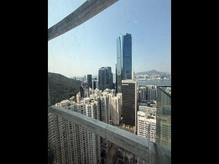 Quarry Bay - The Orchards Block 1 10