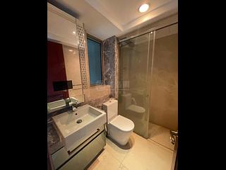 Wan Chai - The Avenue Phase 1 Block 5 04