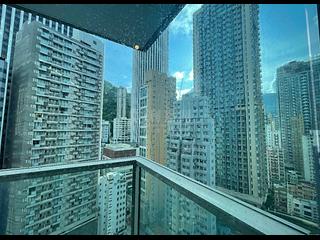 Wan Chai - The Avenue Phase 1 Block 5 06