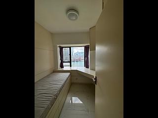 Tai Kok Tsui - Island Harbourview Block 9 07