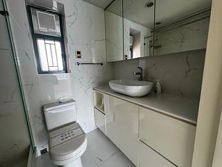 Tai Kok Tsui - Island Harbourview Block 9 08