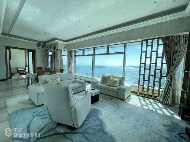 Repulse Bay - Grosvenor Place 01