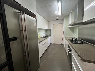 Repulse Bay - Ridge Court Block A-B 05