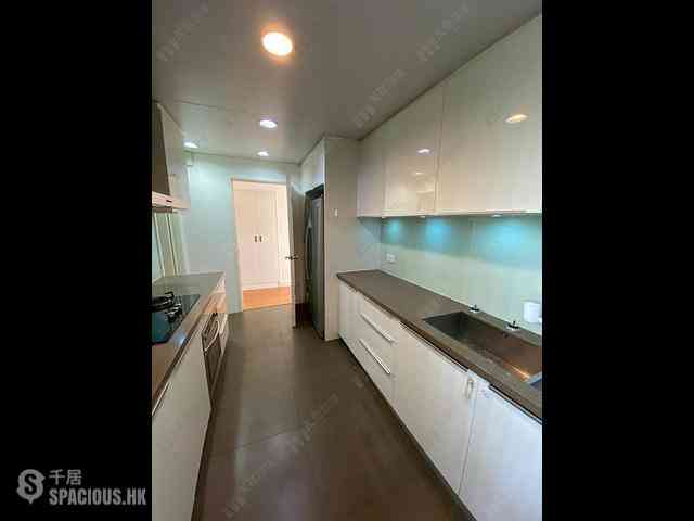 Repulse Bay - Ridge Court Block A-B 06