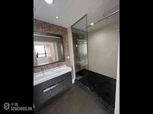 Repulse Bay - Ridge Court Block A-B 11