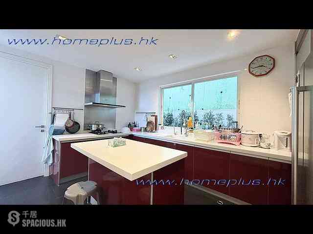 Clear Water Bay - Rainbow Villas 10