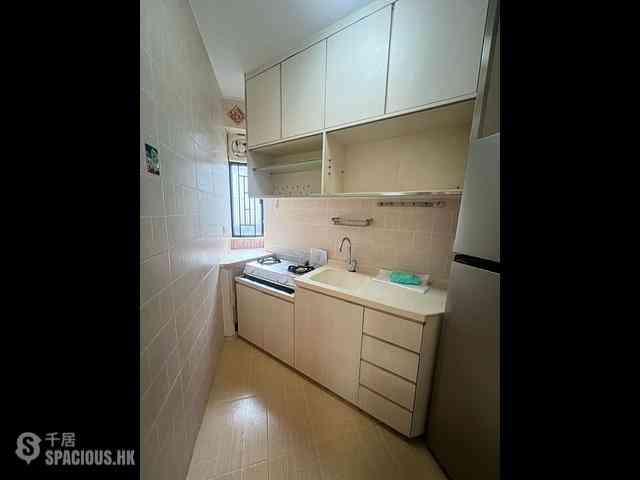 Quarry Bay - Kornhill Block N 09