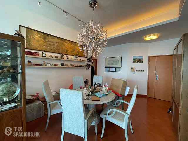 Tung Chung - Coastal Skyline Phase 1 Block 1 03