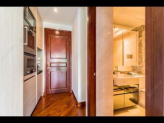 Wan Chai - The Avenue 04