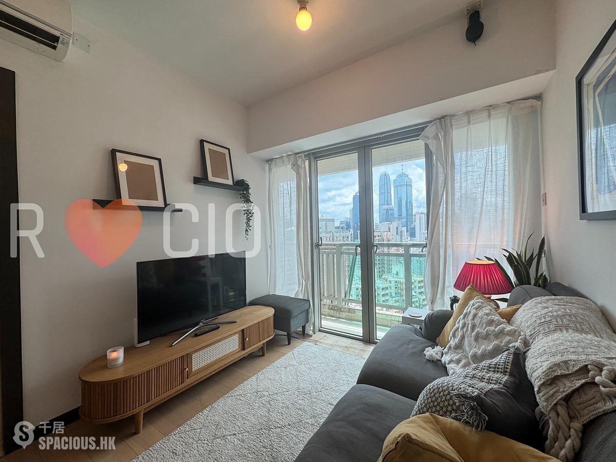 Sai Ying Pun - Centre Place 01