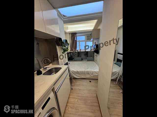 Causeway Bay - Kwong On Building 01