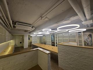 Central - New World Tower 05