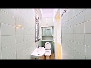 Causeway Bay - Tak Fat Building 09