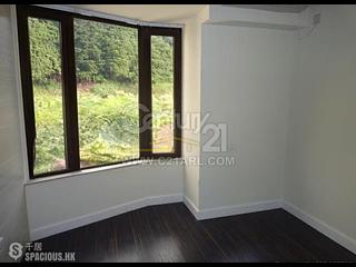 Mid Levels West - Scenic Garden 05