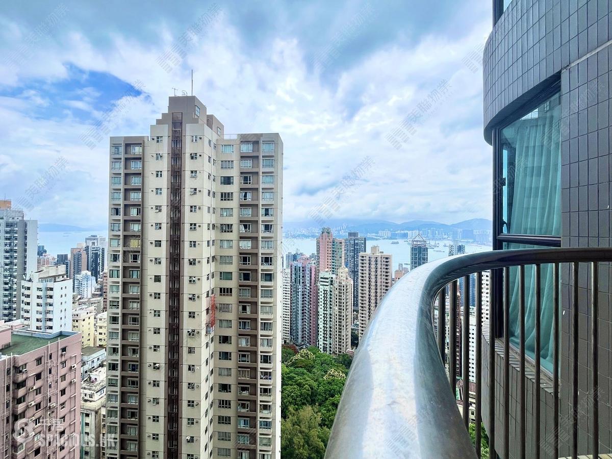 Mid Levels West - Dragonview Court 01