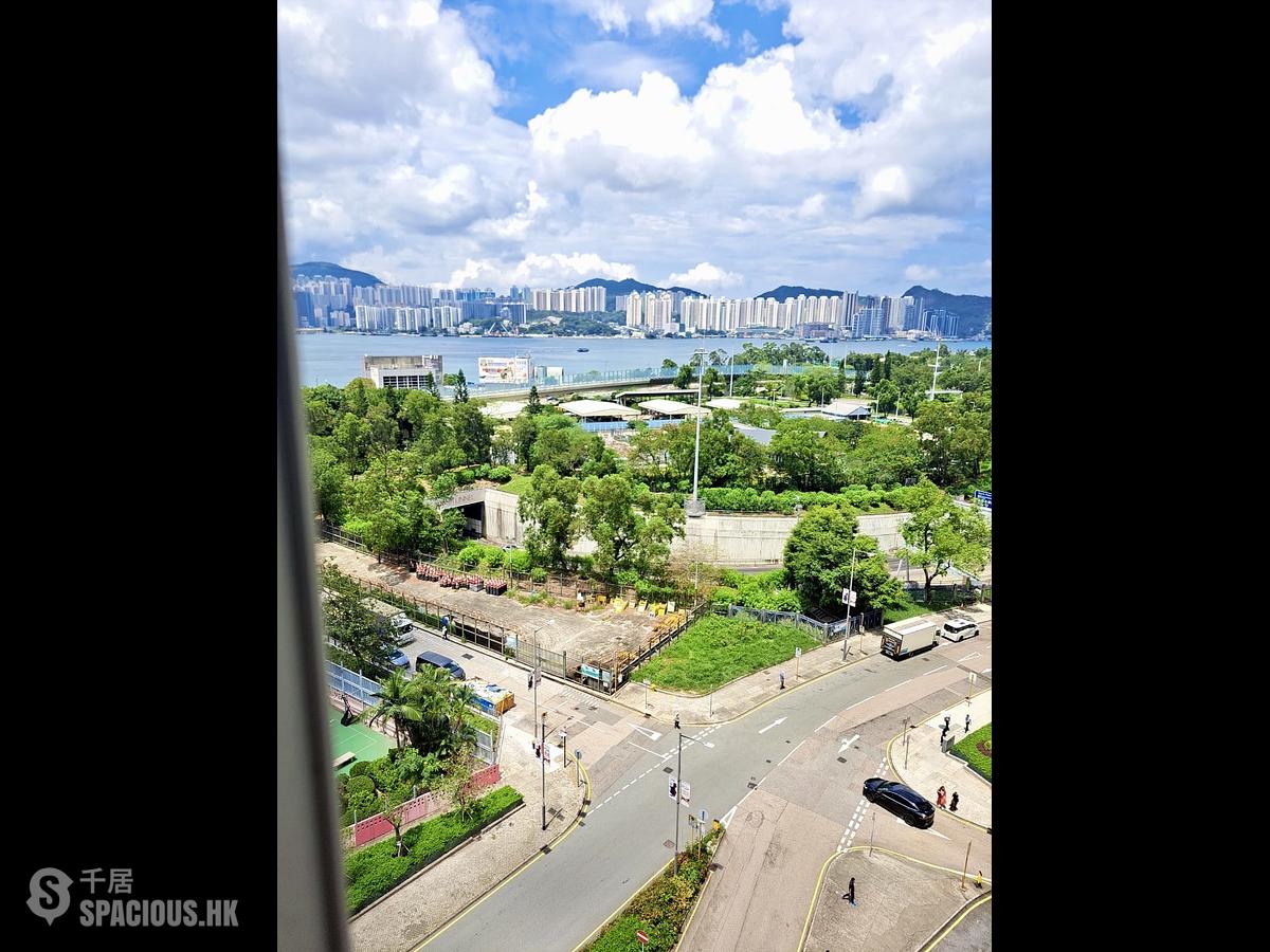 Quarry Bay - Dragon View House 01