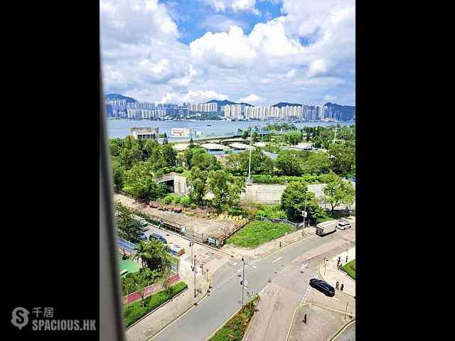 Quarry Bay - Dragon View House 01