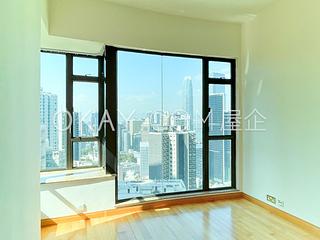 Mid Levels Central - Fairlane Tower 08