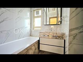 Mid Levels Central - St. Joan Court 08