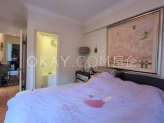 Kennedy Town - Serene Court 04