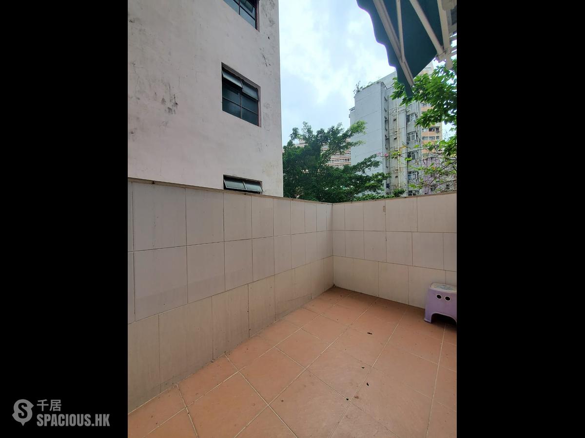 Wan Chai - Chung Nam Mansion 01