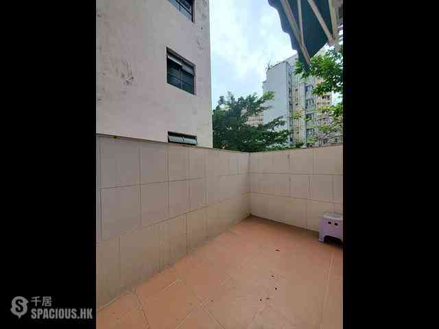 Wan Chai - Chung Nam Mansion 01