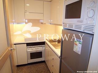 Wan Chai - Convention Plaza Apartments 09