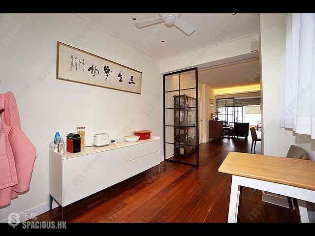 Repulse Bay - Repulse Bay Garden Block 8 04