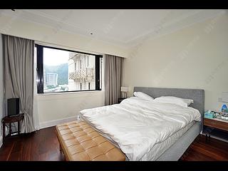 Repulse Bay - Repulse Bay Garden Block 8 07